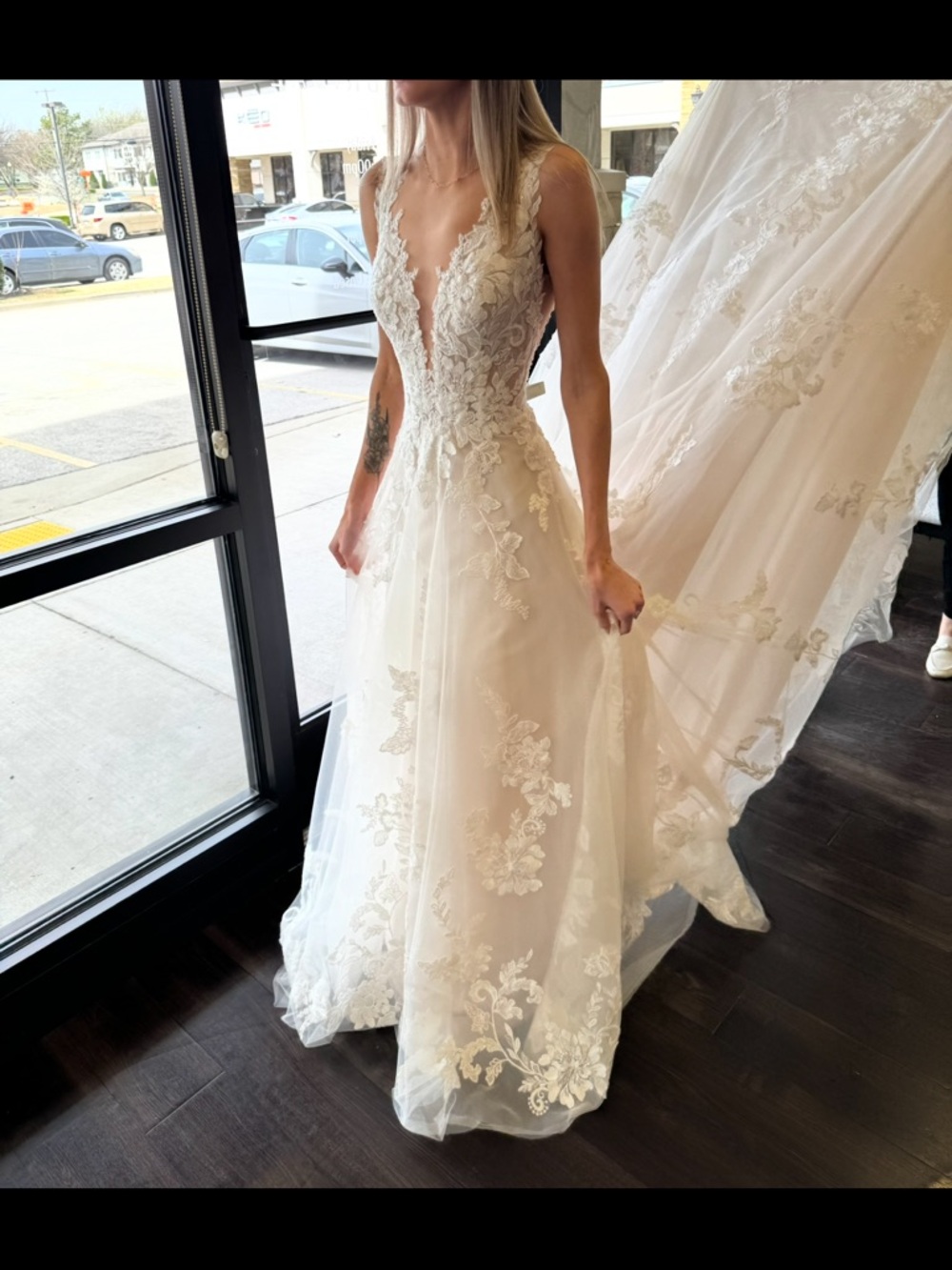 Ivory Lace Appliqué V-Neck Wedding Gown
